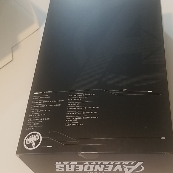 Thor 1/6 scale collectible figure MMS 474 - Picture 10 of 11